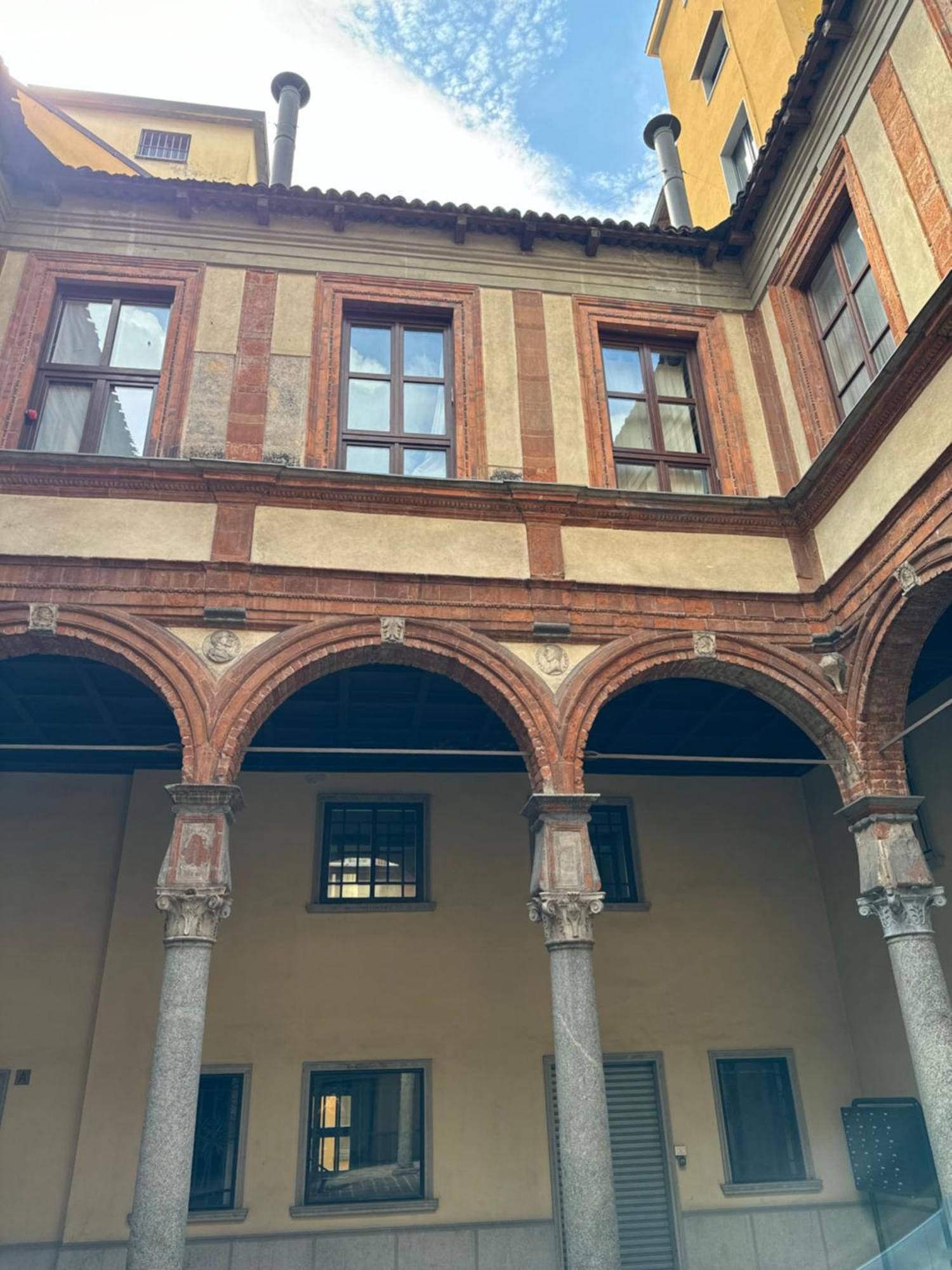Real Duomo Palace Suite Милан Экстерьер фото